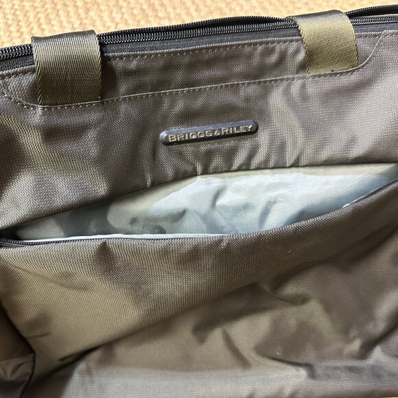 BRIGGS & RILEY TRAVELWARE TOTE TM201-8 NEW TAGS - Picture 4 of 14